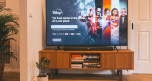 how to watch free channels on smart tv