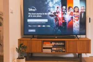 how to watch free channels on smart tv