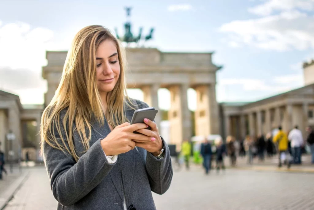 smartphone on girl hand