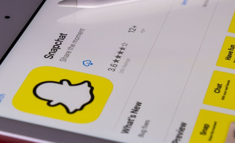 snapchat stuck on sending